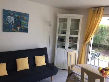 Appartement 3 pièces avec terrasse, parking proche plage - Photo 2