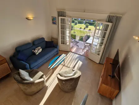 Appartement avec mezzanine et piscine, animaux acceptés, parking privé à Sainte-Maxime - Photo 6