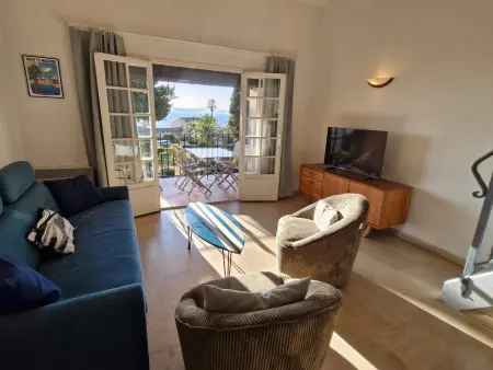 Appartement avec mezzanine et piscine, animaux acceptés, parking privé à Sainte-Maxime - Photo 8
