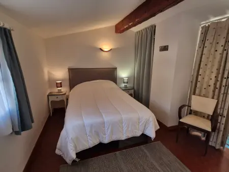 Appartement avec mezzanine et piscine, animaux acceptés, parking privé à Sainte-Maxime - Photo 17
