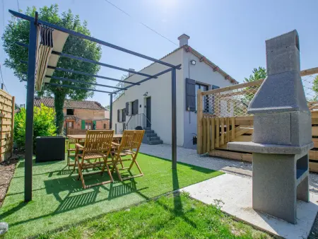 Maison cosy avec piscine privative chauffée, proche lacs et activités nautiques - Photo 1