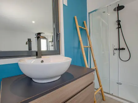 Maison cosy avec piscine privative chauffée, proche lacs et activités nautiques - Photo 9