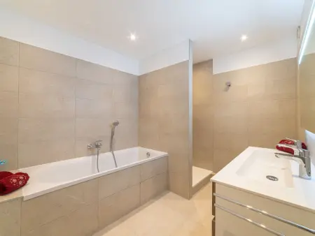 Port de la Gavine I, Appartement 6 personnes à Hyères - Photo 4