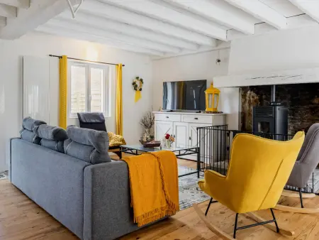 Chaumière au calme avec terrasse, à 9 km des plages, 3 chambres, parking privé et équipements bébé. - Photo 3