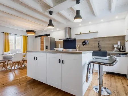 Chaumière au calme avec terrasse, à 9 km des plages, 3 chambres, parking privé et équipements bébé. - Photo 7
