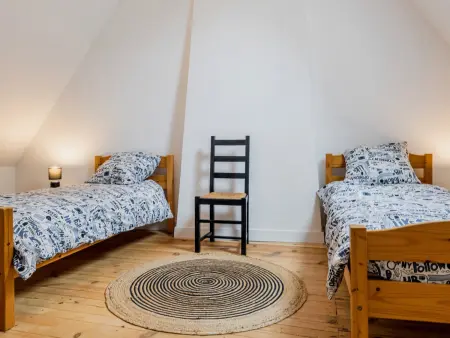 Chaumière au calme avec terrasse, à 9 km des plages, 3 chambres, parking privé et équipements bébé. - Photo 11