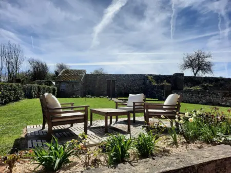 Maison familiale avec jardin clos, WiFi, parking, proche plages - Photo 1