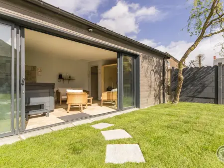 Maison élégante avec sauna et spa, proche gare et commerces - Photo 10
