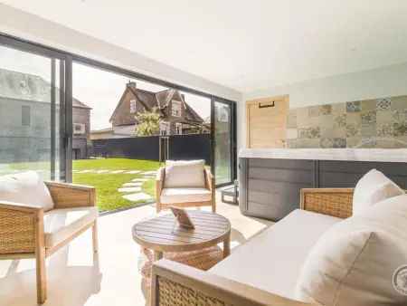 Maison élégante avec sauna et spa, proche gare et commerces - Photo 11