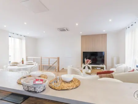 Maison élégante avec sauna et spa, proche gare et commerces - Photo 19