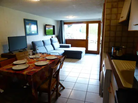 Appartement T2 avec coin nuit pour 5 pers., animaux et parking inclus - Photo 2