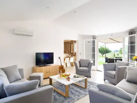 Le Clos Savornin V8ID, Maison 8 personnes à Saint Saturnin d'Apt - Photo 2