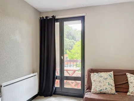 Studio lumineux proche centre-ville et thermes, balcon, parking, animaux acceptés - Photo 2