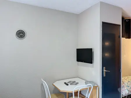 Studio lumineux proche centre-ville et thermes, balcon, parking, animaux acceptés - Photo 5