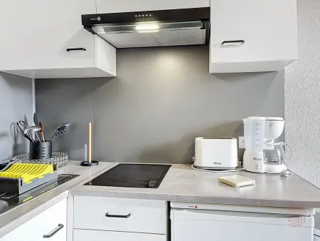 Studio lumineux proche centre-ville et thermes, balcon, parking, animaux acceptés - Photo 11
