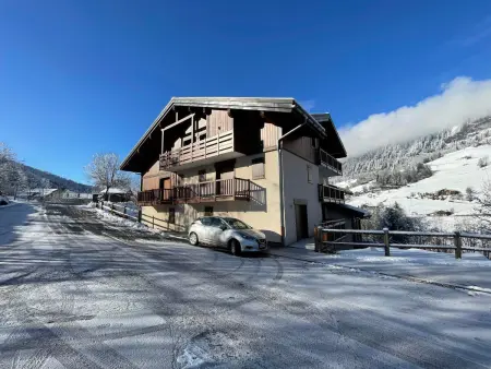Charmant appartement au pied des pistes avec piscine - Photo 26