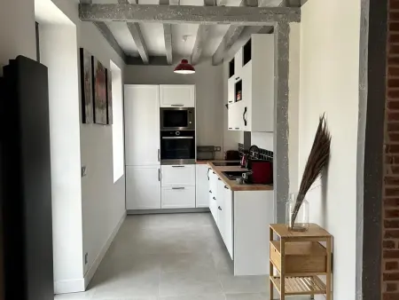 Maison contemporaine avec piscine et jardin, proche de Bourges - Photo 3