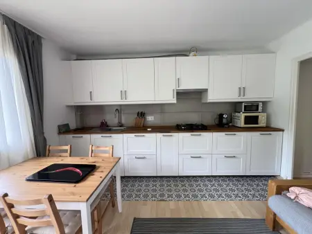 Appartement charmant à 300m de la plage avec terrasse, à Sa Riera - Photo 4