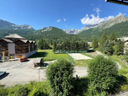 Appartement spacieux proche pistes, vue sur montagne - Photo 4