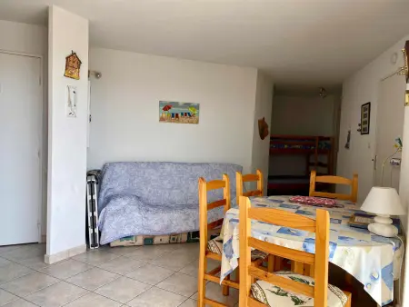 Appartement lumineux avec balcon et parking face au port, proche océan - Photo 16