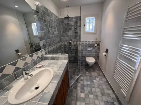 Villa 4 chambres avec piscine privée dans la verdure - Photo 13