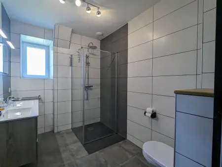 Gîte authentique et confortable avec vaste terrain et vue imprenable à Saint-Privat-d'Allier - Photo 8