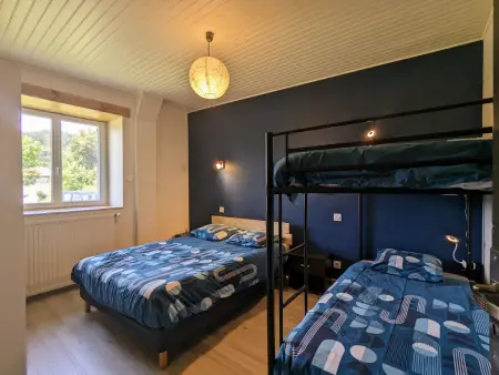 Gîte authentique et confortable avec vaste terrain et vue imprenable à Saint-Privat-d'Allier - Photo 12