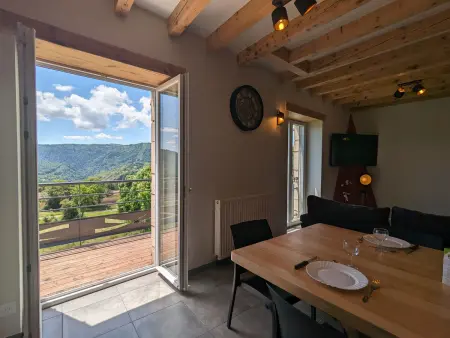 Gîte authentique et confortable avec vaste terrain et vue imprenable à Saint-Privat-d'Allier - Photo 19