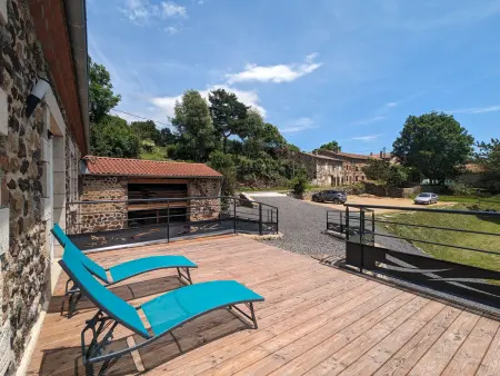 Gîte authentique et confortable avec vaste terrain et vue imprenable à Saint-Privat-d'Allier - Photo 22