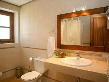 Villa à Petra : Piscine privée, Cour de Tennis, Climatisation et Confort pour 12 adultes - Photo 14