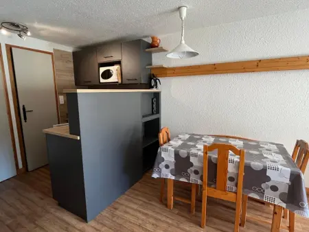 Studio cabine lumineux aux Gets, 4 pers, proche piste et commerces, parking privé - Photo 5