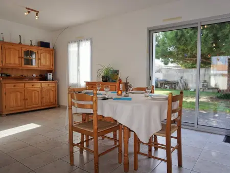 Maison cosy proche plage avec jardin clos et terrasse - Photo 3