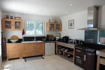 Ferienhaus in Villes-sur-Auzon, Jolie maison spacieuse avec piscine privée - Photo 3