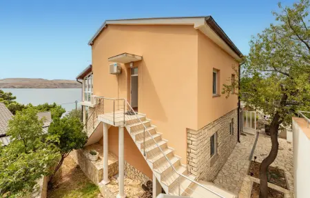 Appartement 5 personnes à Karlobag - Photo 1