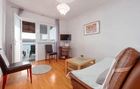 Appartement 5 personnes à Karlobag - Photo 2
