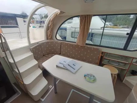 Séjour Original sur l'Eau - Bateau à Quai à Pontailler-sur-Saône - Photo 2