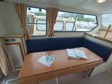 Séjour insolite sur bateau confortable à Pontailler-sur-Saône, idéal pour 8 pers, draps inclus - Photo 3