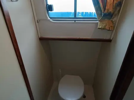 Séjour insolite sur bateau confortable à Pontailler-sur-Saône, idéal pour 8 pers, draps inclus - Photo 7