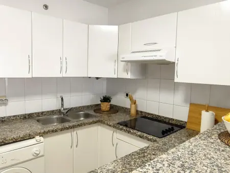 Appartement cosy avec piscine commune et wifi à 500m de la plage - Photo 5