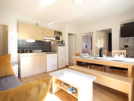 Appartement T3 à Luchon: Balcon, Parking, Proche Thermes & Centre, Bien Équipé - Photo 1