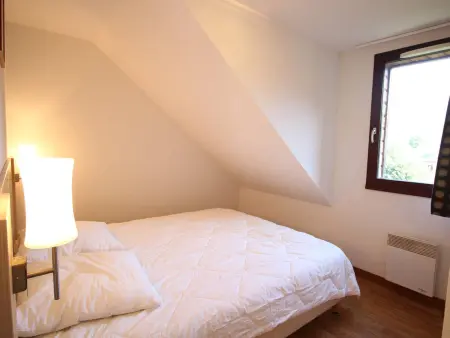 Appartement T3 à Luchon: Balcon, Parking, Proche Thermes & Centre, Bien Équipé - Photo 2