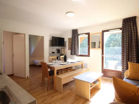 Appartement T3 à Luchon: Balcon, Parking, Proche Thermes & Centre, Bien Équipé - Photo 5
