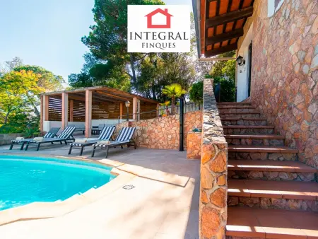 Grande maison, piscine, clim, parking - 13 pers. - Photo 7