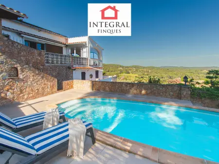 Grande maison, piscine, clim, parking - 13 pers. - Photo 8