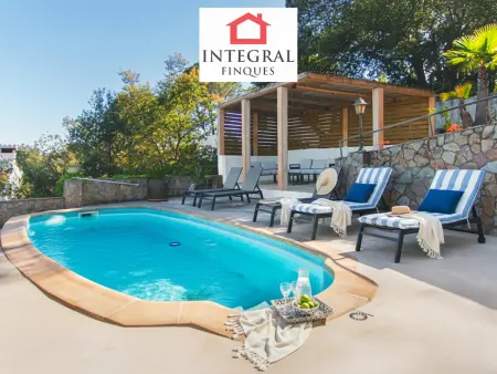 Grande maison, piscine, clim, parking - 13 pers. - Photo 11