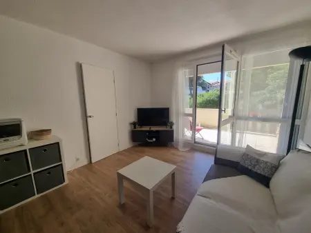 Appartement rénové à Seignosse : Plage et commerces à pied, terrasse et wifi inclus - Photo 10