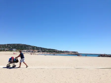 Studio refait en 2024 avec terrasse, climatisation et parking, à 50m de la plage - Photo 18