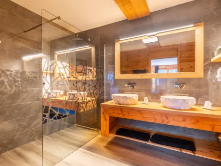 Chalet 5 étoiles avec sauna et bain nordique, proche des pistes, pour 12 personnes - Photo 5