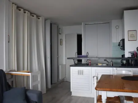 Studio Cabine 4 Pers - Sud & Vue Montagne, Appartement 4 personnes à Font Romeu Odeillo Via - Photo 2