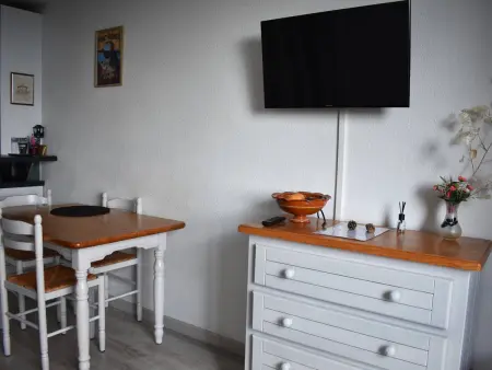 Studio Cabine 4 Pers - Sud & Vue Montagne, Appartement 4 personnes à Font Romeu Odeillo Via - Photo 3